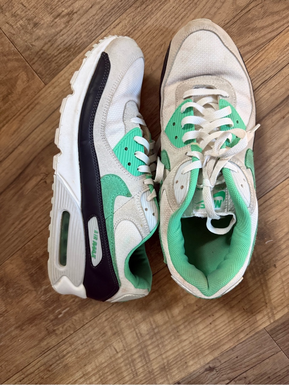 Nike Air Max 90 size 13 White and Mint Green Running Sneakers men’s